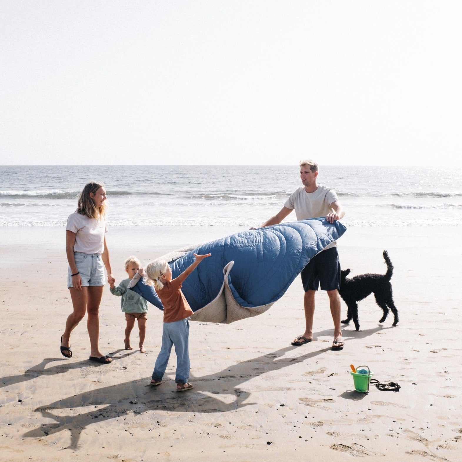 Outdoor blanket soft, large & recycled