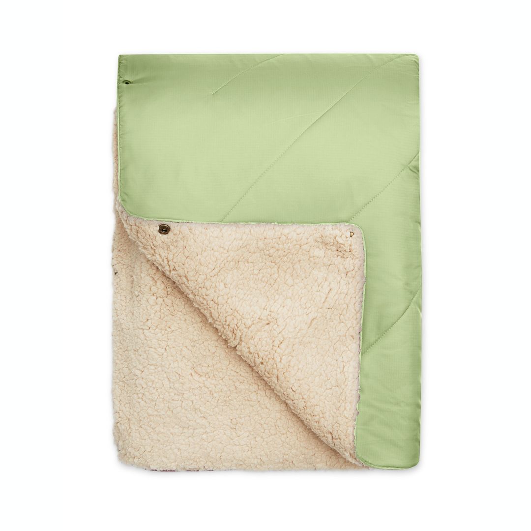 Warm cosy blanket soft, large & recycled