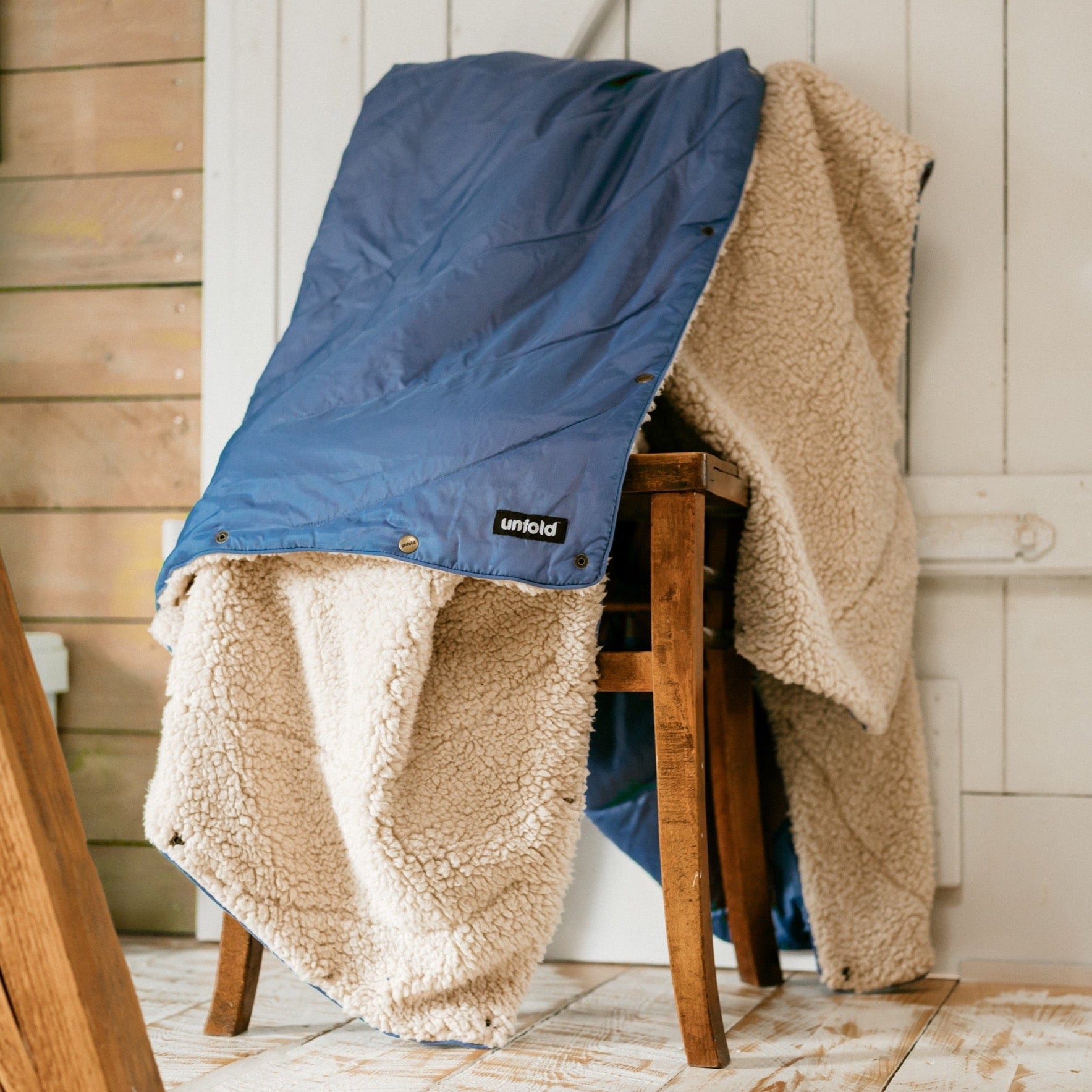 Warm cosy blanket soft, large & recycled